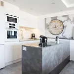 דירה In Und Panoramablick By Interhome