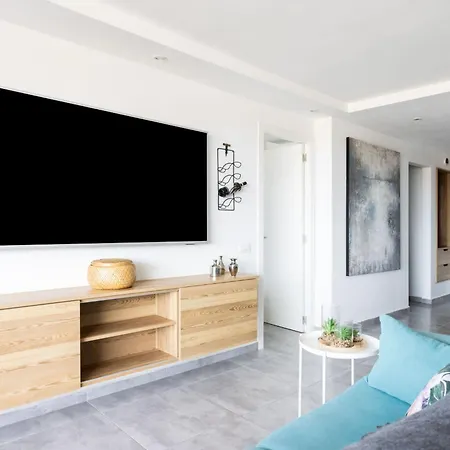 Apartamento In Und Panoramablick By Interhome