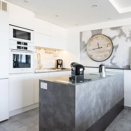 Appartement In Und Panoramablick By Interhome